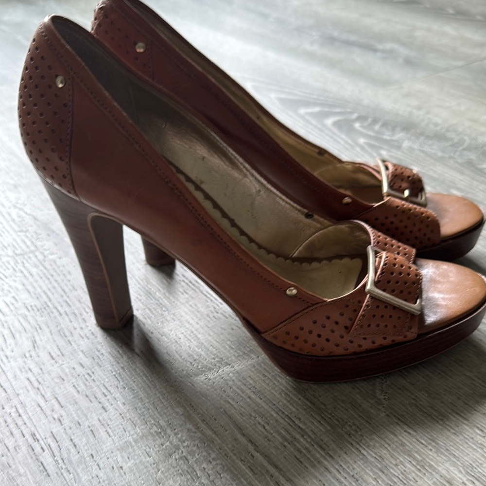 Elegant Brown Peep-Toe Heels